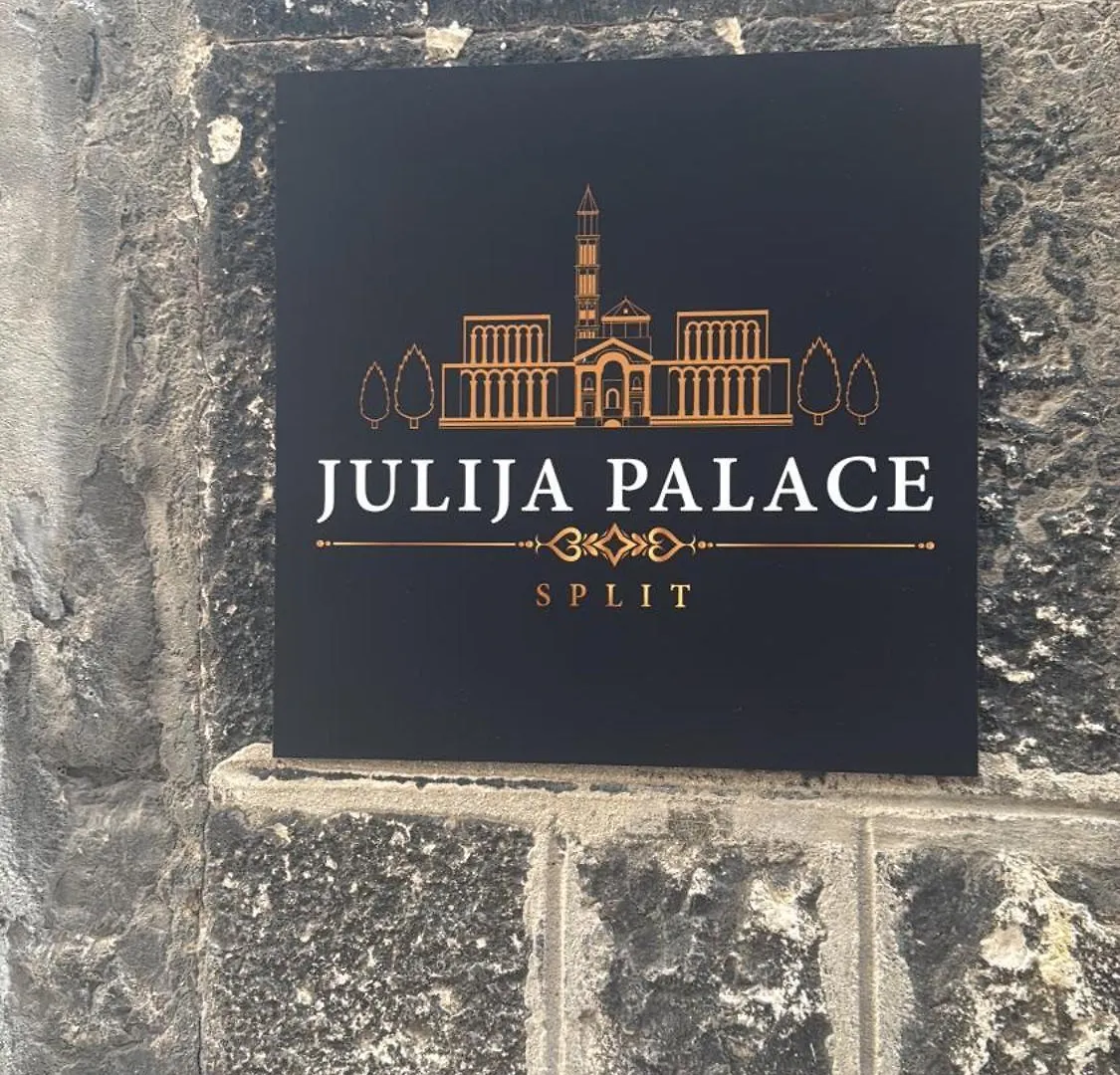Julija Palace Apartman